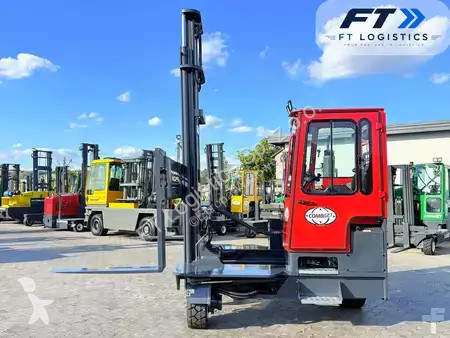 Stivuitor multidirectional Combilift