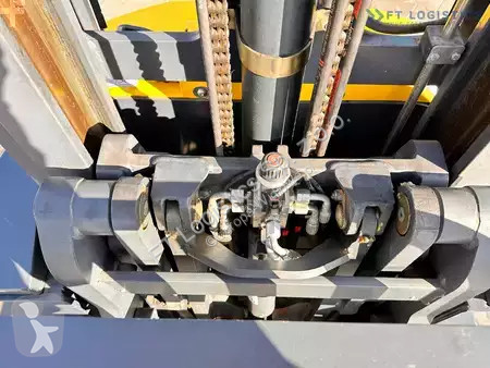 رافعة شوكية متعددة الاتجاهات Combilift