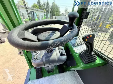 Stivuitor multidirectional Combilift