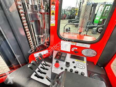 Stivuitor multidirectional Combilift