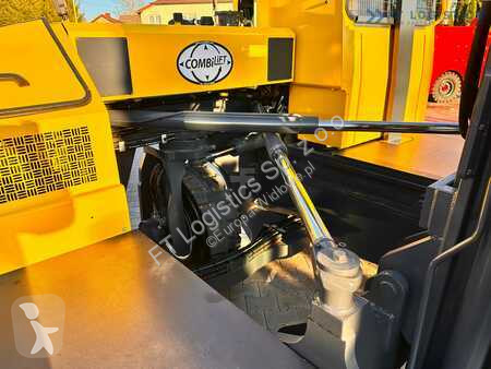 Stivuitor multidirectional Combilift