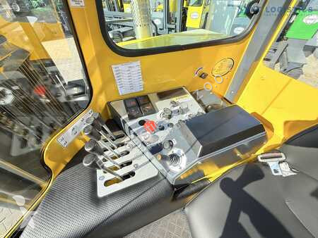 Stivuitor multidirectional Combilift