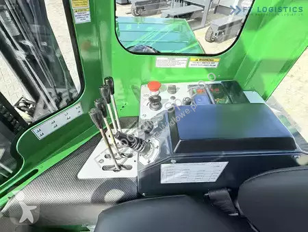 Štvorcestný vysokozdvižný vozík Combilift