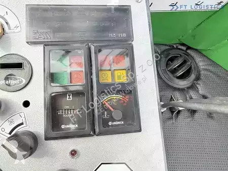 Štvorcestný vysokozdvižný vozík Combilift
