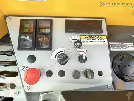 Štvorcestný vysokozdvižný vozík Combilift