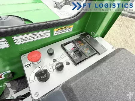 Štvorcestný vysokozdvižný vozík Combilift