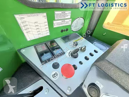 Štvorcestný vysokozdvižný vozík Combilift