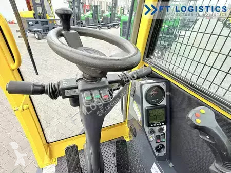 Štvorcestný vysokozdvižný vozík Combilift
