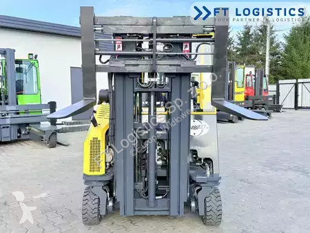 Štvorcestný vysokozdvižný vozík Combilift