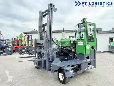 رافعة شوكية متعددة الاتجاهات Combilift