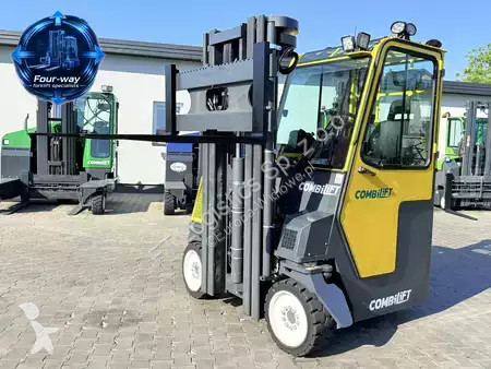 Stivuitor multidirectional Combilift