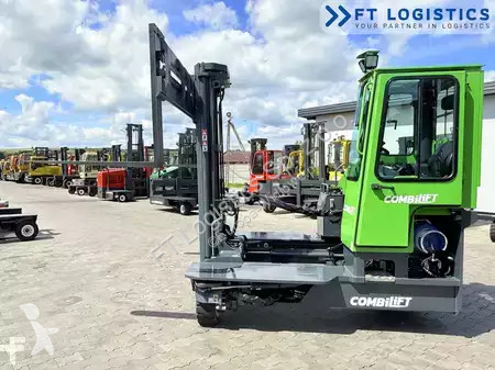 Многоходовой погрузчик Combilift