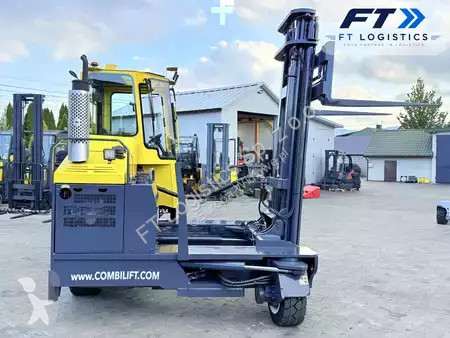 Stivuitor multidirectional Combilift