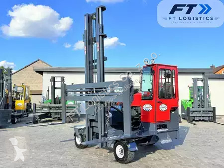 Stivuitor multidirectional Combilift
