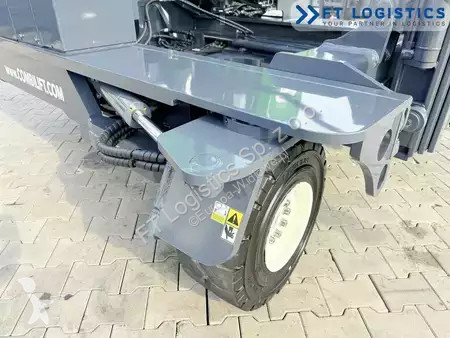Stivuitor multidirectional Combilift