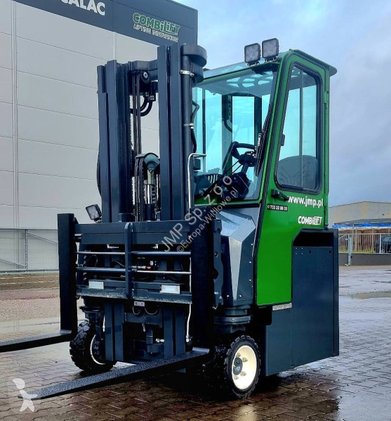 Stivuitor multidirectional Combilift CBE