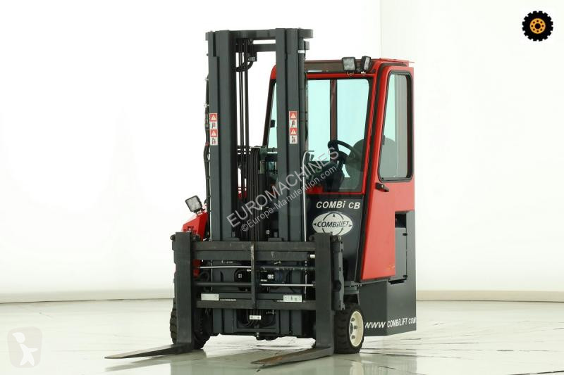 Stivuitor multidirectional Combilift C-2500-CB