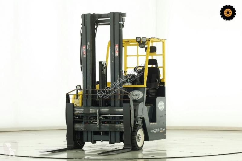Empilhador multi direccional Combilift C-4000-CB