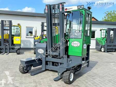 Stivuitor multidirectional Combilift