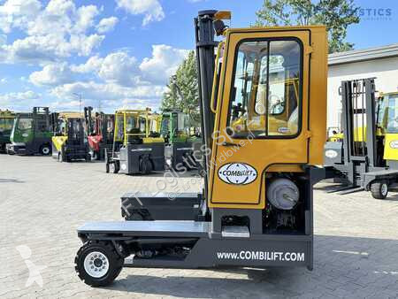 Stivuitor multidirectional Combilift