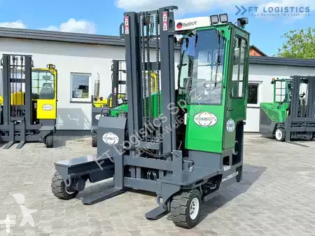 Štvorcestný vysokozdvižný vozík Combilift