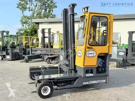 Štvorcestný vysokozdvižný vozík Combilift