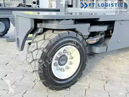 Štvorcestný vysokozdvižný vozík Combilift