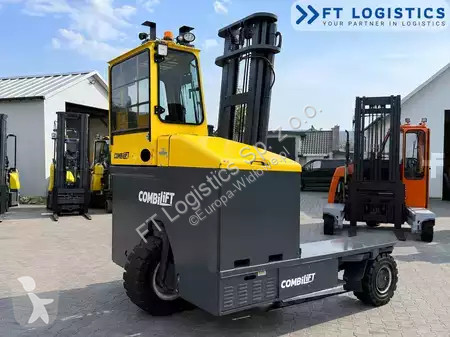 Многоходовой погрузчик Combilift