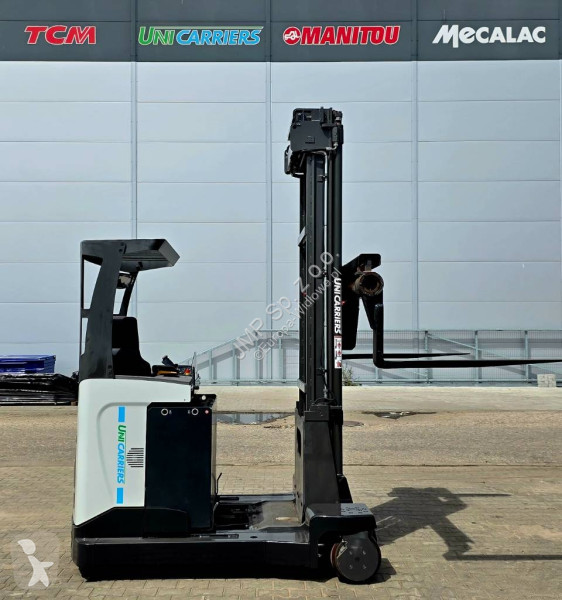 Многоходовой погрузчик Unicarriers UFW 250...