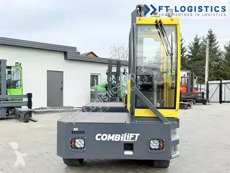 رافعة شوكية متعددة الاتجاهات Combilift