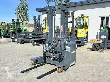 رافعة شوكية متعددة الاتجاهات Combilift