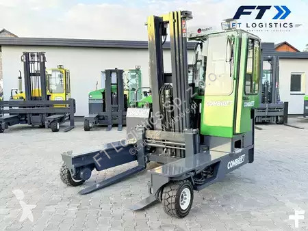 Stivuitor multidirectional Combilift