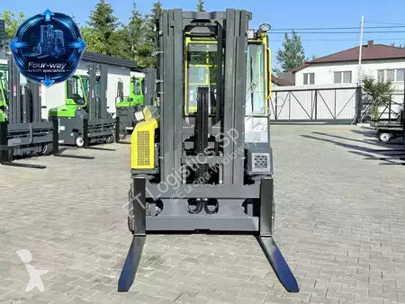 Многоходовой погрузчик Combilift