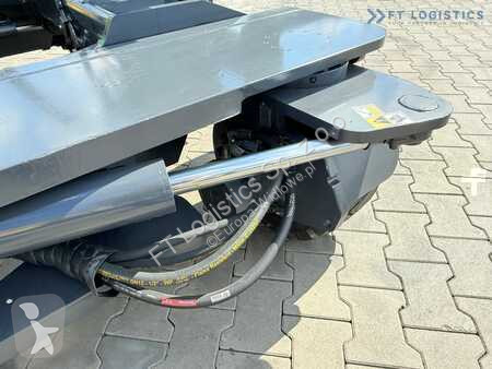 Stivuitor multidirectional Combilift