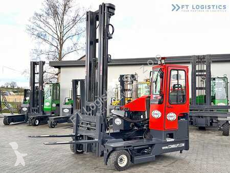 Stivuitor multidirectional Combilift