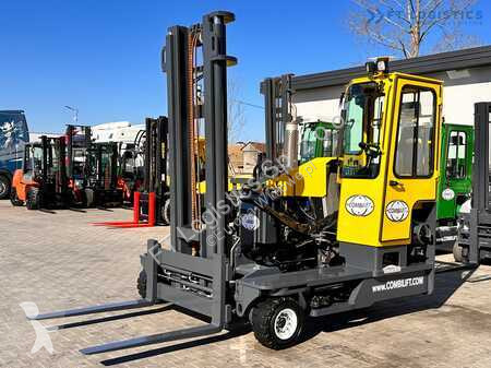 Stivuitor multidirectional Combilift