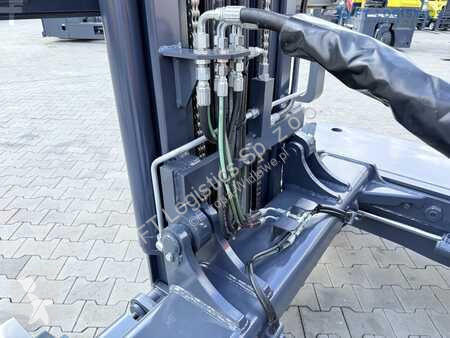Stivuitor multidirectional Combilift