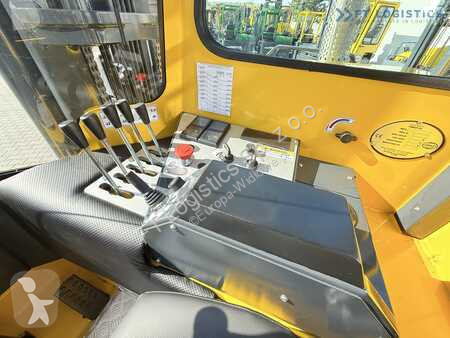 Stivuitor multidirectional Combilift