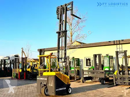 Štvorcestný vysokozdvižný vozík Combilift