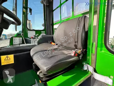 Štvorcestný vysokozdvižný vozík Combilift