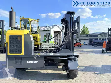 Многопосочен кар Combilift