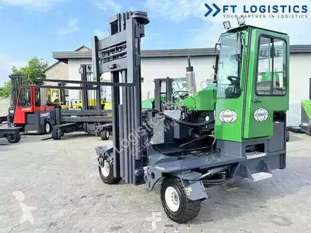 Stivuitor multidirectional Combilift