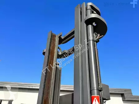 رافعة شوكية متعددة الاتجاهات Combilift