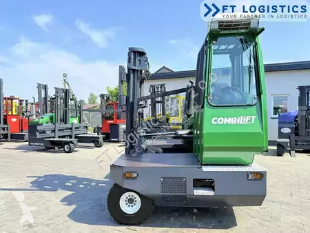 Stivuitor multidirectional Combilift