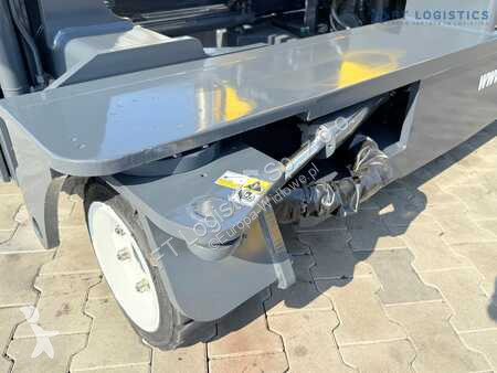 Stivuitor multidirectional Combilift