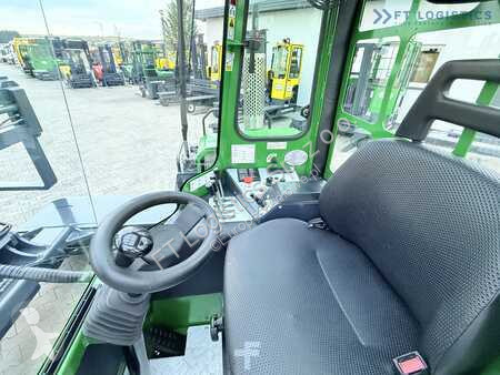 Stivuitor multidirectional Combilift