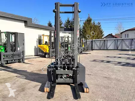 Štvorcestný vysokozdvižný vozík Combilift