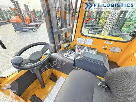 Štvorcestný vysokozdvižný vozík Combilift