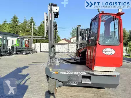 Stivuitor multidirectional Combilift