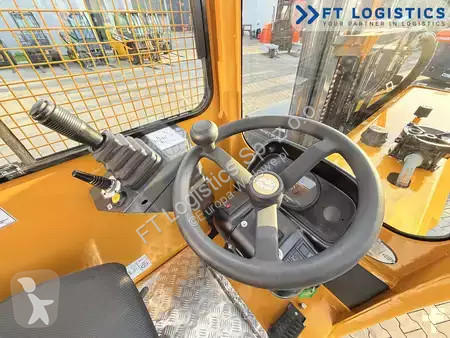 Многоходовой погрузчик Combilift